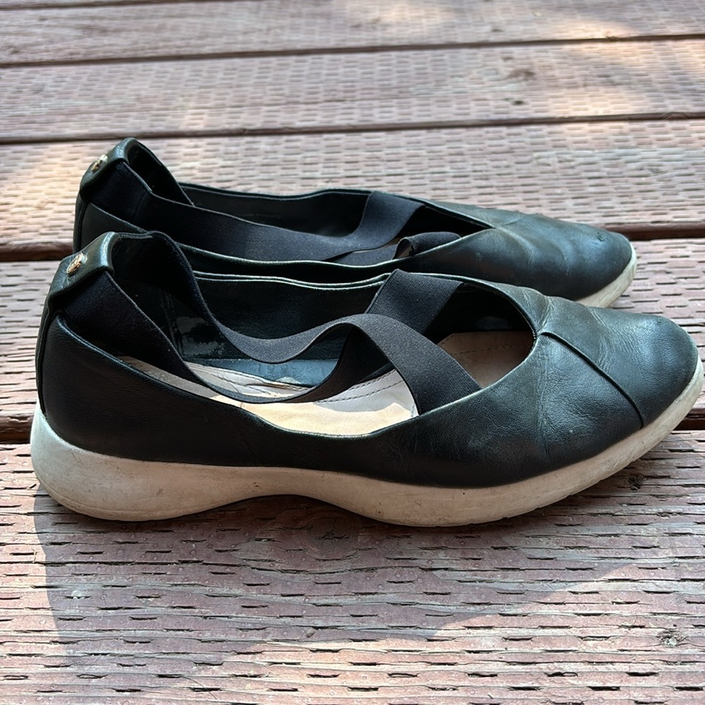 Taryn Rose Danielle Slip On Shoes - Black - 7.5 Women's - Picture 3 of 6